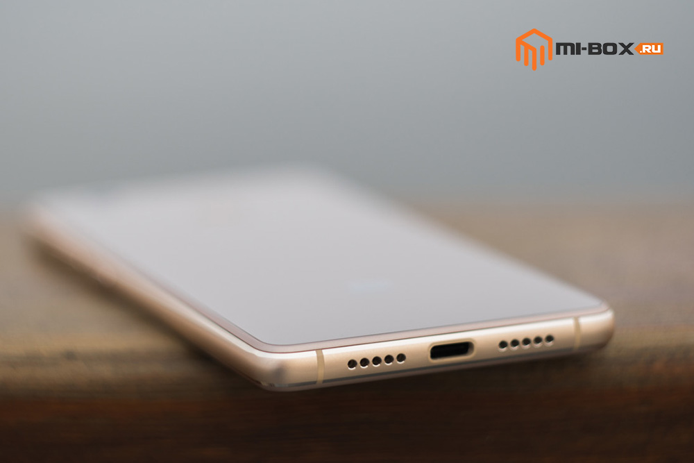 Обзор Xiaomi Mi 4S - нижняя грань