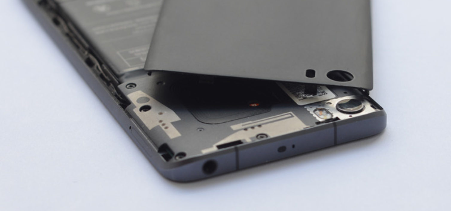 Как снять заднюю крышку на Xiaomi Mi5