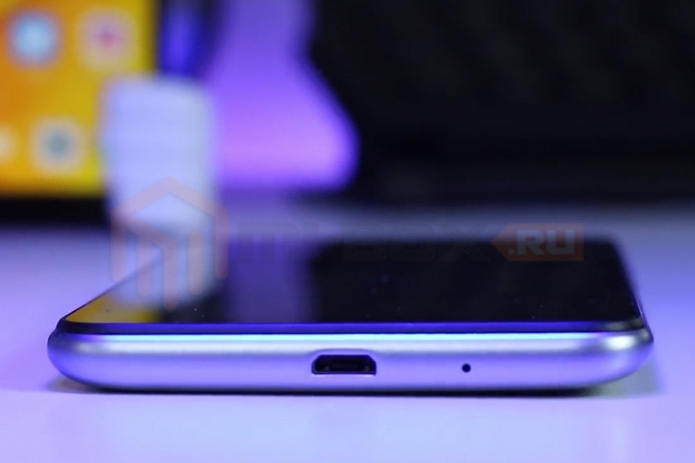 Обзор смартфона Xiaomi Redmi 6 - нижняя грань