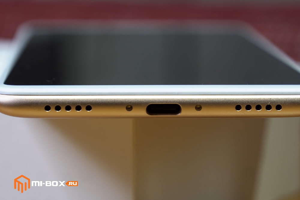 Обзор Xiaomi Mi Max 3 - нижняя грань