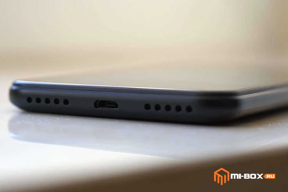 Обзор Xiaomi Mi A2 Lite - нижняя грань