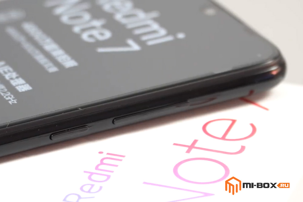 Обзор Xiaomi Redmi Note 7 - правая грань